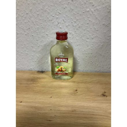 Royal Vodka 0.1l Mogyoró